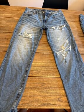 Aeropostale Women's Slim Straight Distressed Light Blue Jeans